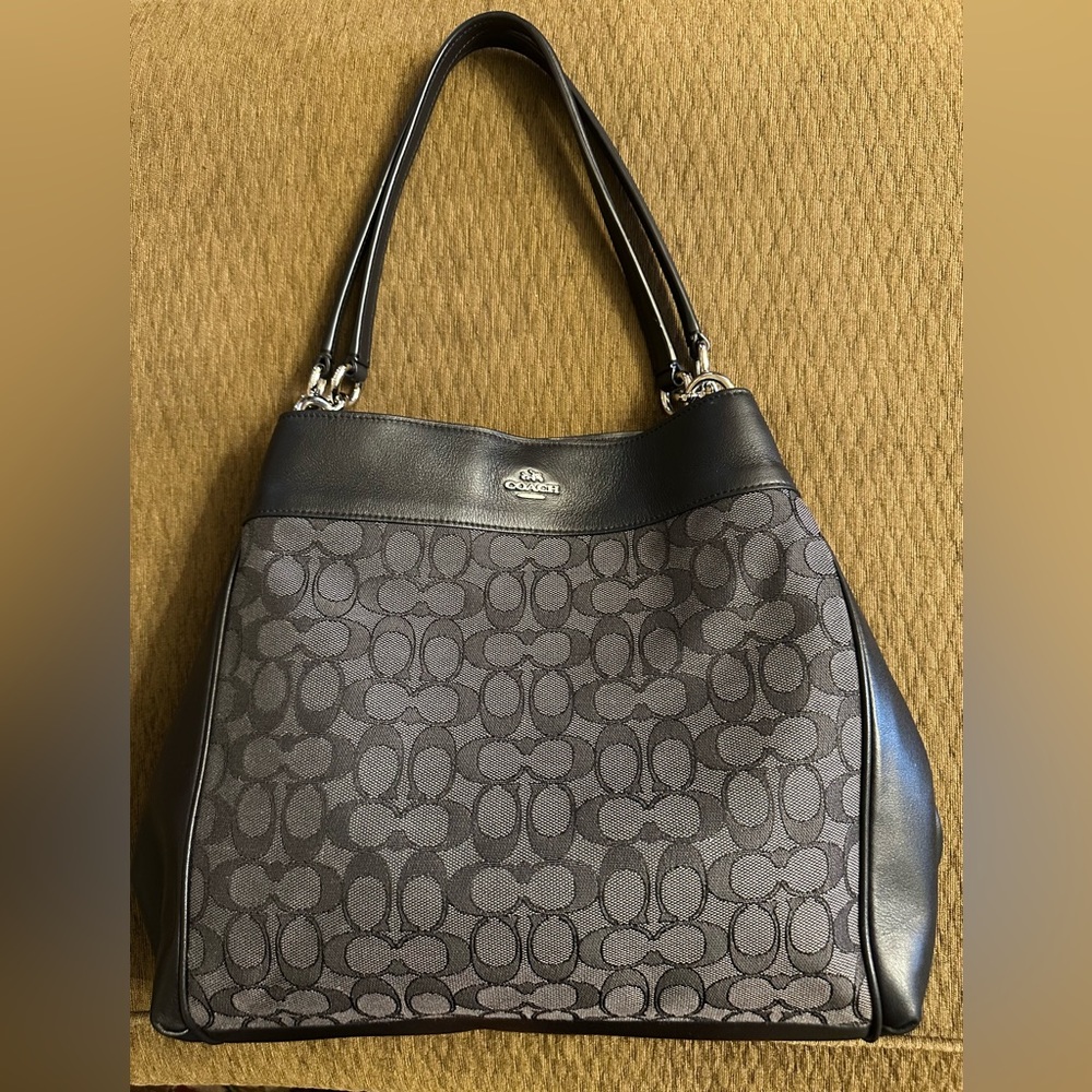 EUC Like New COACH Gray and black signature C Handbag
